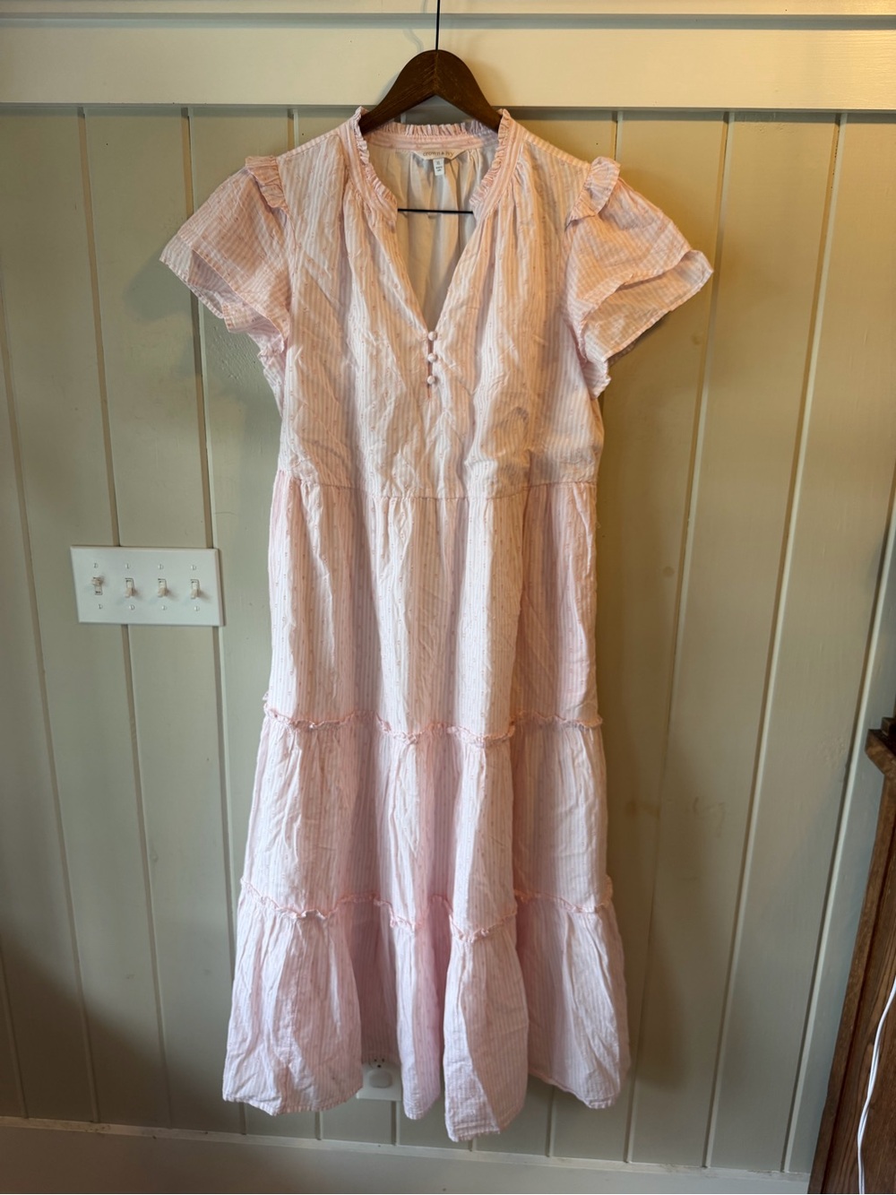 crown & ivy Light Pink Striped Tiered Maxi Dress - Picture 4 of 11